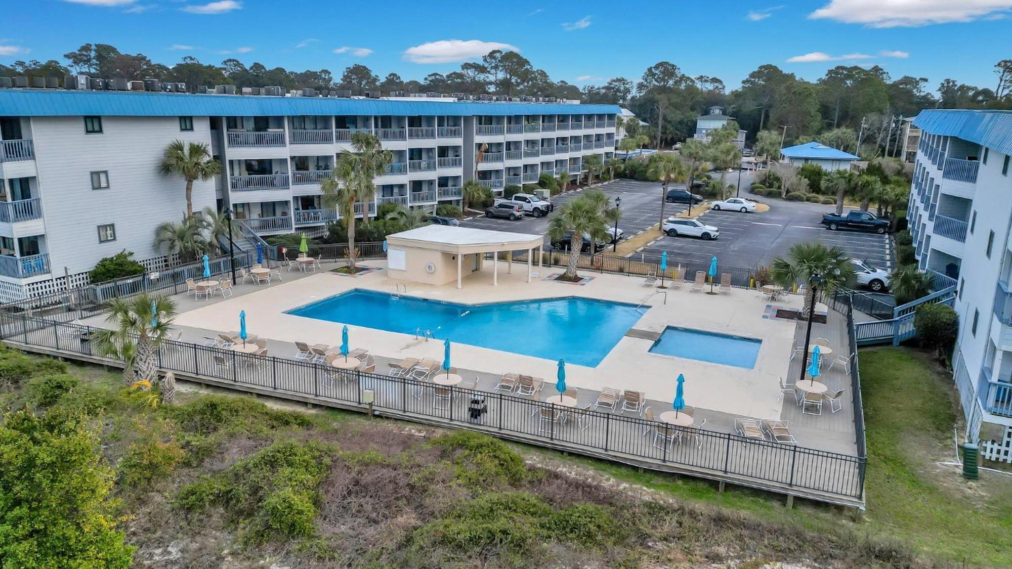 Private Balcony - Beach - Pool And Pickleball タイビーアイランド エクステリア 写真